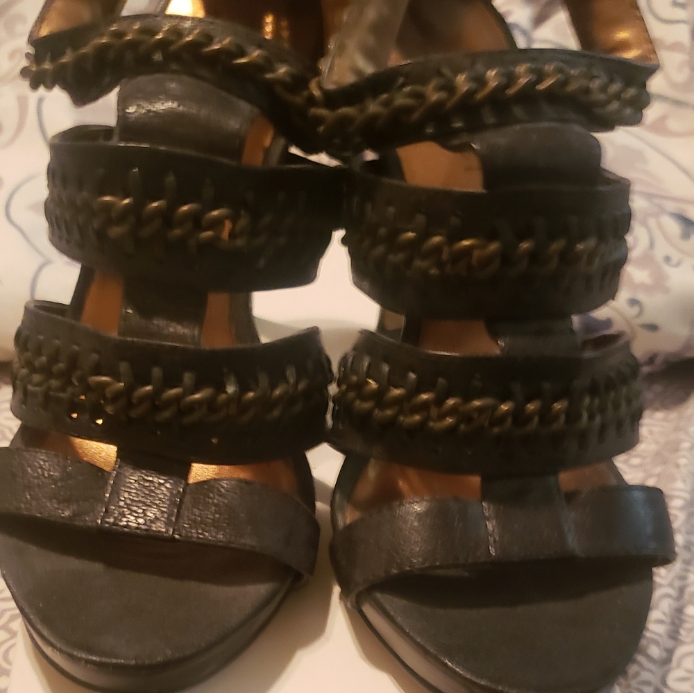 Nine West caged beaded heel